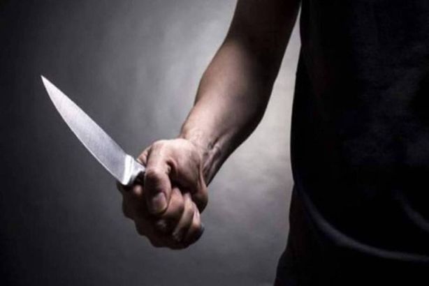 1f605b06--بالسكين