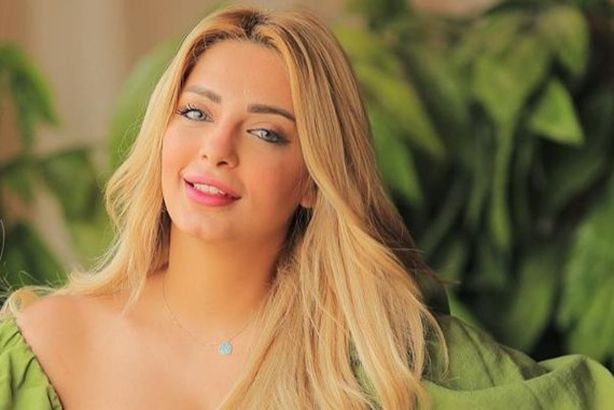 173-144321-egypt-may-helmy-trend_700x400