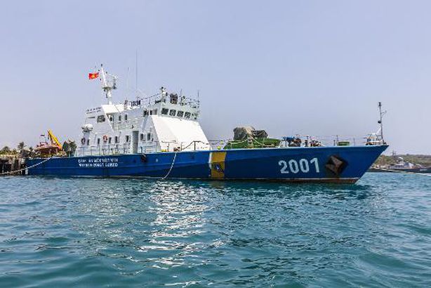 استجواب موقوفين يشتبه بأنهم قراصنة ناقلة نفط بفيتنام