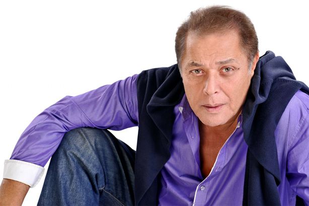 المراهقة التى خطفت قلب "محمود عبد العزيز"