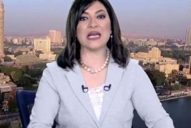 الإعلامية عزة مصطفي