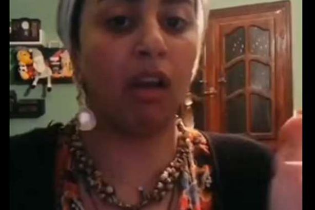 فتاة تيك توك