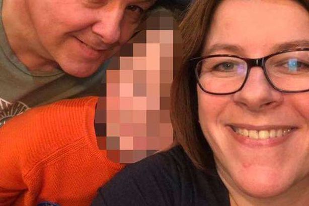 طفل فقد أمه