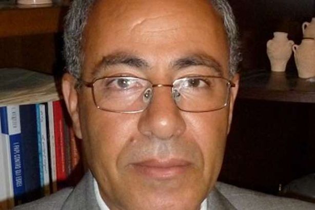 عزالدين عناية