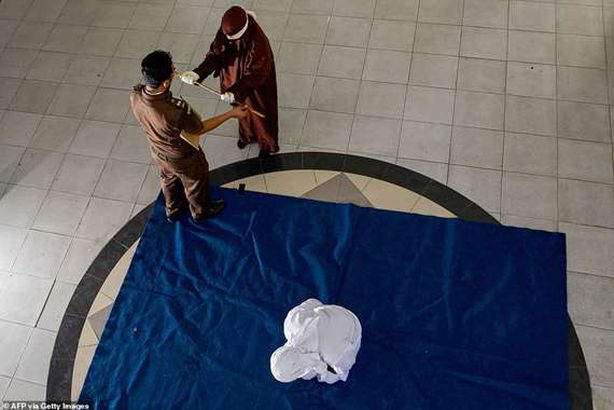 إقامة الحد على فتاة