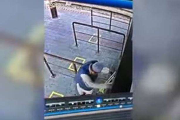 مصاب بكورونا