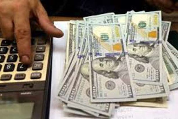 استقرار الدولار أمام الجنيه في تعاملات اليوم