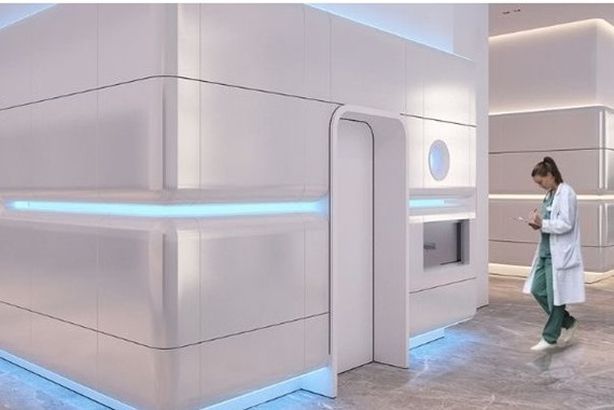 افتتاح عيادة تعيد الشباب لكبار السن بدولة خليجية