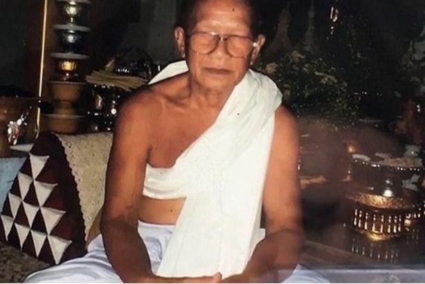 الراهب ثاماكورن وانغبريتشا