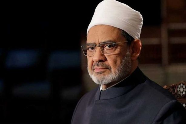 شيخ-الأزهر-من-يحرم-تهنئة-المسيحيين-بأعيادهم-لا-يفقه-في-الإسلام-1640885804125_large