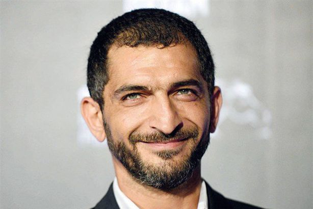 عمرو واكد: "اللى قال تيران وصنافير مش مصرية لازم يتحاكم" 