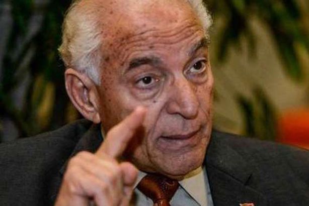 العالم المصري فاروق الباز