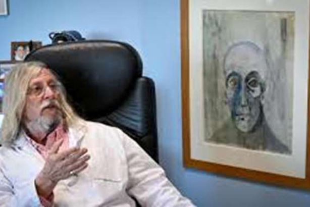 طبيب فرنسي يفجّر مفاجأة: كورونا سينتهي ولن توجد موجة ثانية