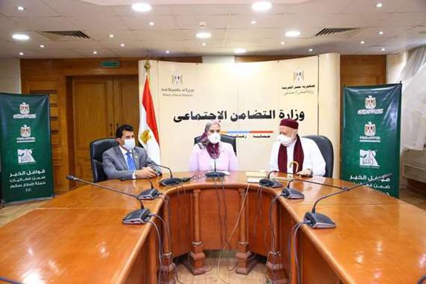 وزيرة التضامن و وزير الشباب و الدكتور علي جمعة

