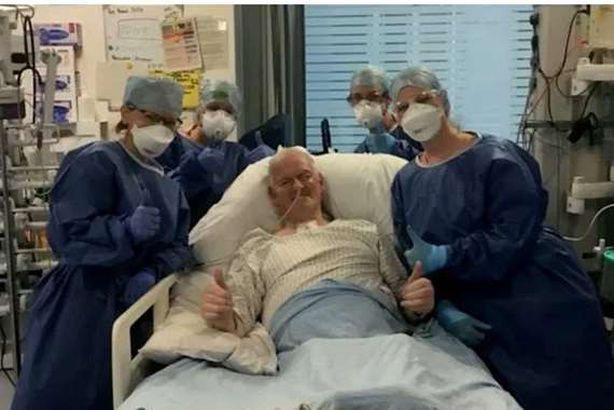 يستيقظ من غيبوبة ولا يعرف ما هو فيروس كورونا!
