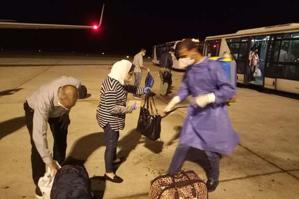 3 رحلات  استثنائية لمصر تقل 440 من العالقين  تصل مطار مرسى علم