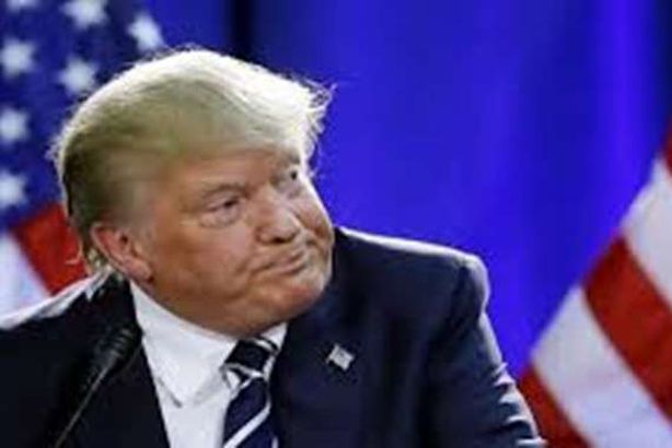 تويتر يحذر متابعيه من تدوينات ترامب