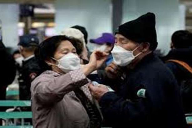 وزير: كورونا مثل الزوجة لابد أن تتعايش معه