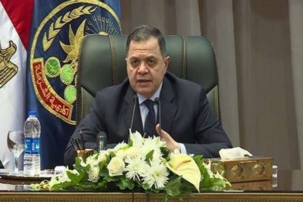 وزير الداخلية اللواء محمود توفيق