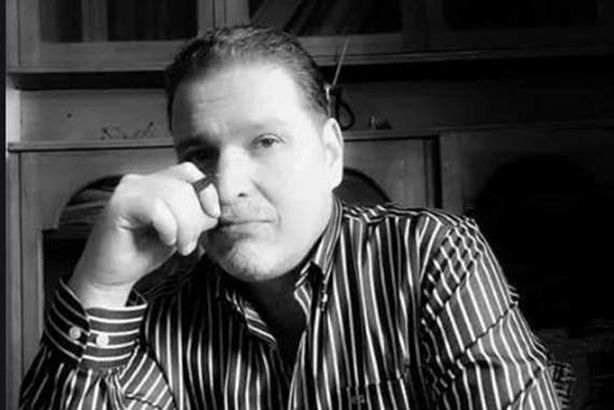 الفنان الراحل