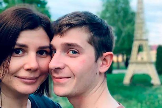 صورة لهما معا