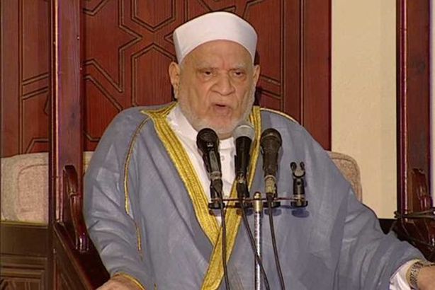 د.أحمد عمر هاشم