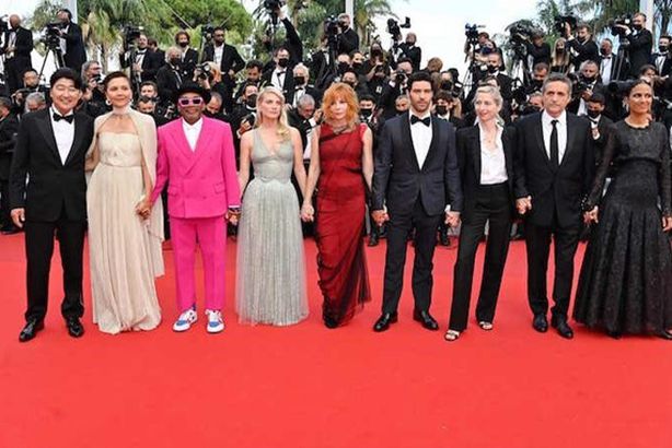 2021-637611986081592372-159