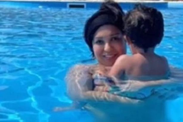 173-195155-grandsons-fifi-abdo_700x400