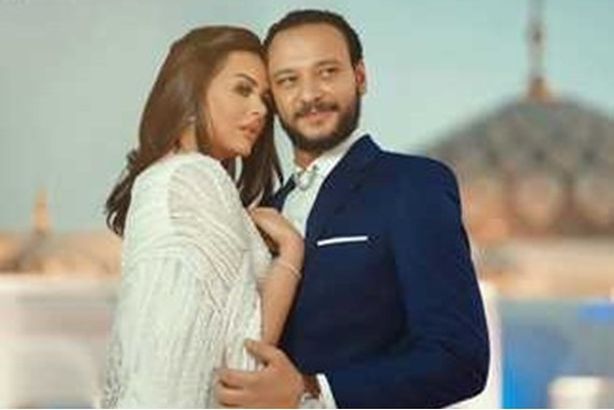 طلاق هنادي مهنا وأحمد صالح.. الجمهور مصدوم بعد حذفها صورهما ويتسائل images