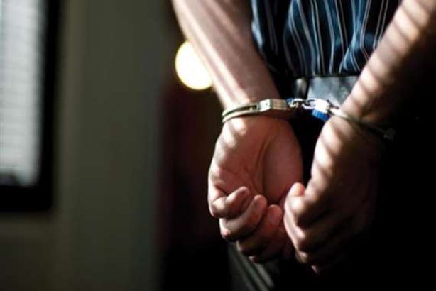 القبض على تاجر مخدرات بالعمرانية