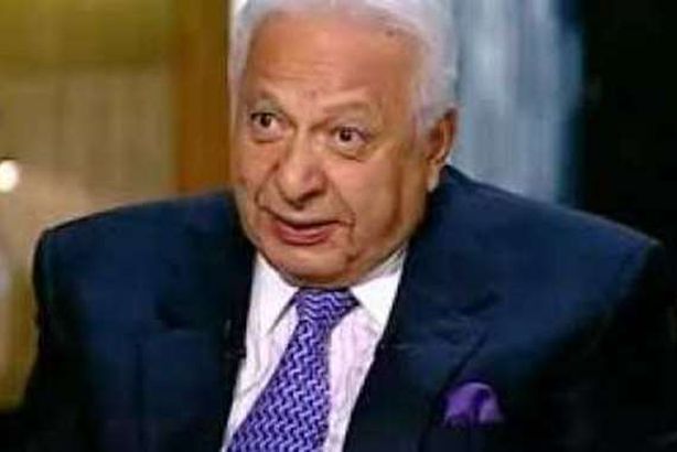 الدكتور أحمد عكاشة - أستاذ الطب النفسي
