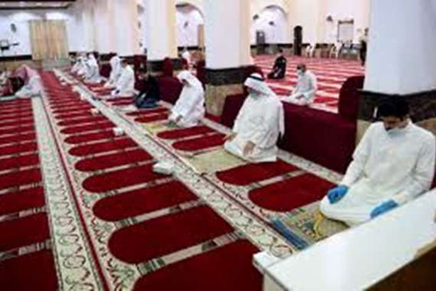 بدعة وشرك.. ذبح 100 شاة فرحا بعودة المصلين للمساجد تشعل الكويت