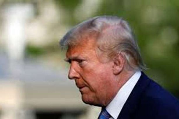 كتاب لا يريد ترامب أن يقرأه الأمريكيون