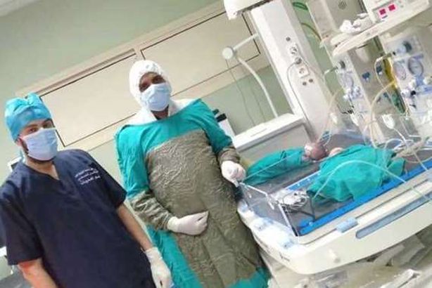 التوأم والأطباء