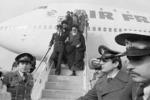 المهدي المنتظر حضر مع الخميني  من باريس