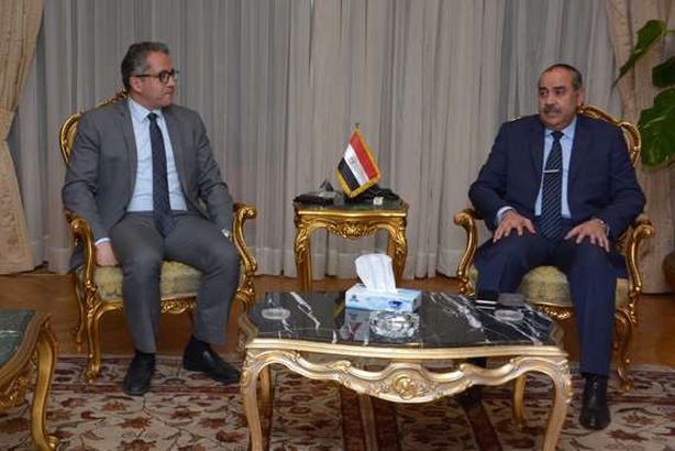 وزير السياحة و وزير الطيران المدني