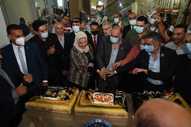 القباح وأعضاء بمجلس النواب يحتفلون مع العارضين بـ" ديارنا  " 
