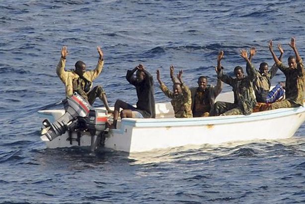 قراصنة صوماليون يخطفون سفينة صيد إيرانية