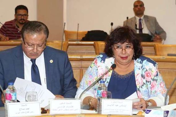 ايناس عبد الدايم وزير الثقافة