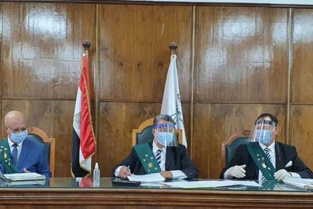 حكم تاريخي لمعلمة تحرش بها عشرات الطلاب أثناء الامتحانات