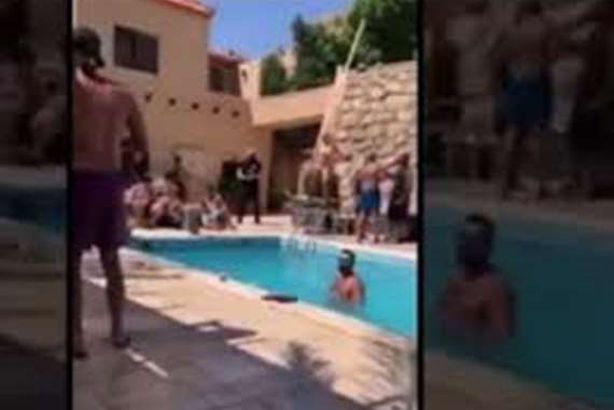 أحضان وقبلات.. حفل#مزرعة_جرش.. يشعل غضب الأردنيين