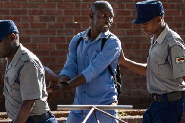 الشرطة تعتقلهم بسبب كورونا