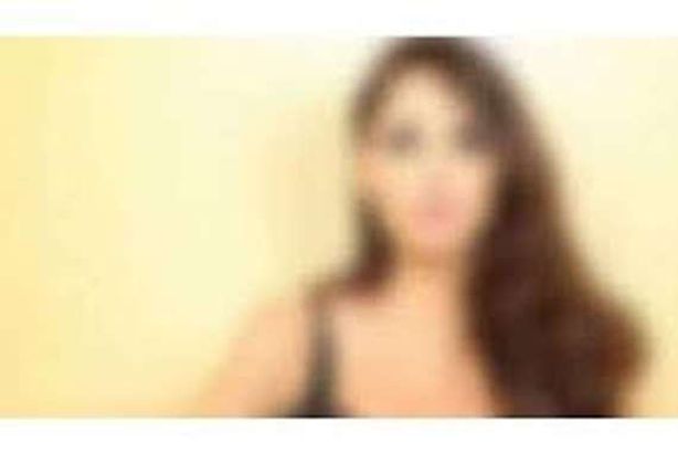 إعلامية شهيرة.. عثروا على جثتها عارية داخل فندق 5 نجوم
