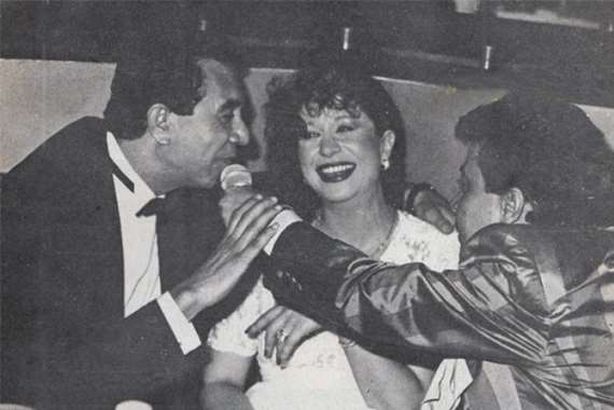 مدحت صالح يحيي حفل زواج لزوجته السابقة