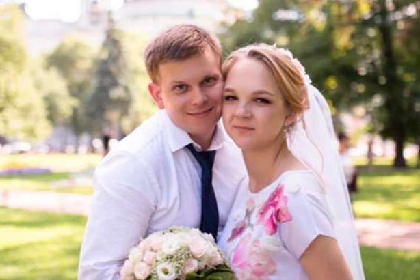 الغيرة القاتلة.. يقتل الزوجة ويرمي برأسها من النافذة