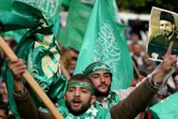 كاتب سعودي: الإخوان ليسوا مسلمين