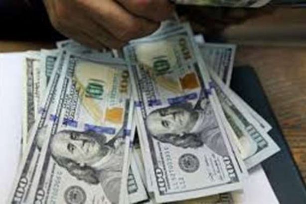 استقرار لأسعار الدولار في تعاملات اليوم