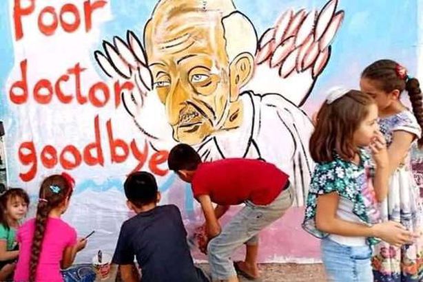 جدارية وداع لطبيب الغلابة