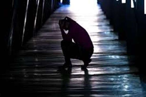 امرأة تصيح مثل الديوك.. اكتئاب تفاجأ به العلماء