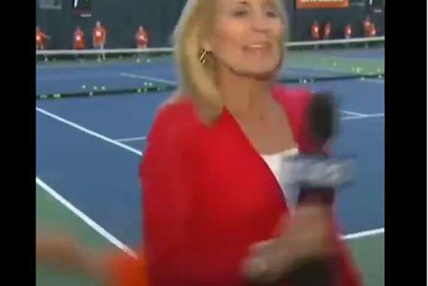 ضرب مذيعة في بث مباشر